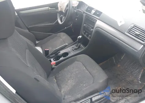 2015 Volkswagen Passat 1.8T S из США, поврежденный, VIN 1VWAT7A3XFC003635